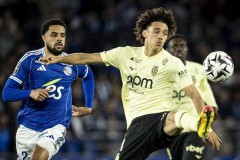 随着摩纳哥4-5、大巴黎1-2、马赛3-1、里昂0-4，法甲全新积分榜出炉
