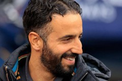 曼联高层对阿莫林给予充分信任，冬季转会窗将保持稳定态势