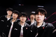LOL官推晒BLG五位选手合照：您的首批2026MSI总决赛选手